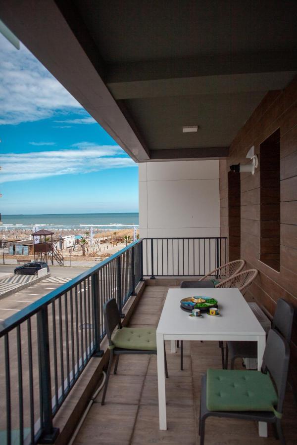 Green Apartament Near The Beach Năvodari Eksteriør bilde